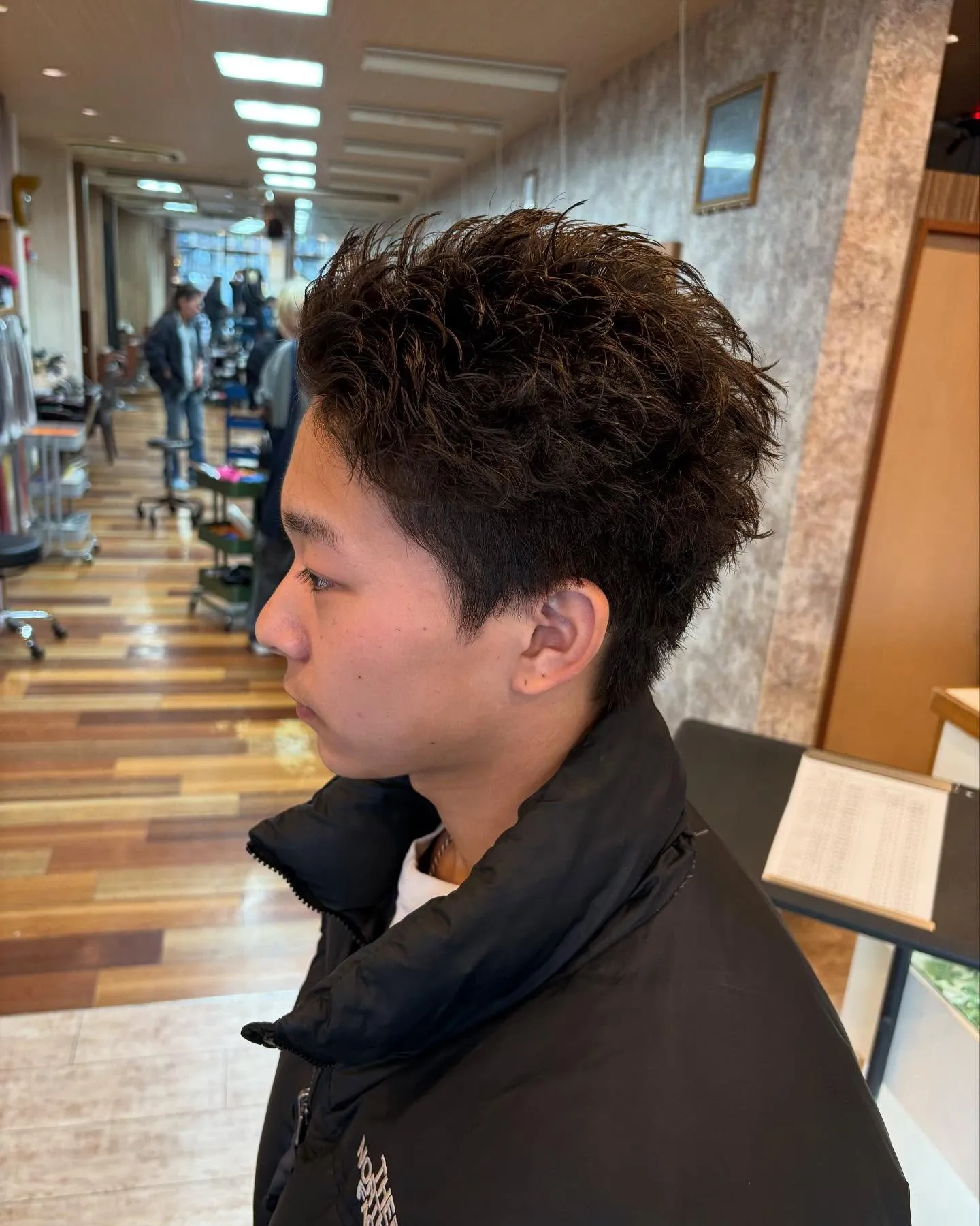 スパイキーパーマ