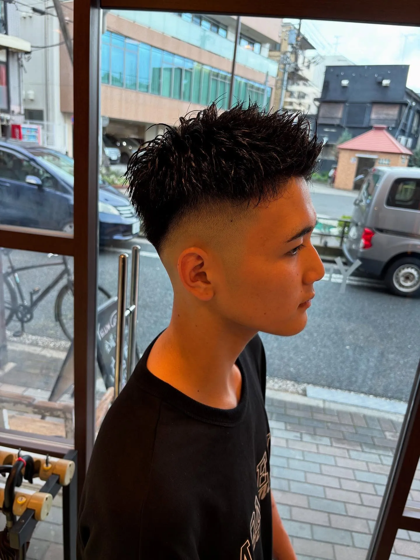 スキンフェード　アップバング