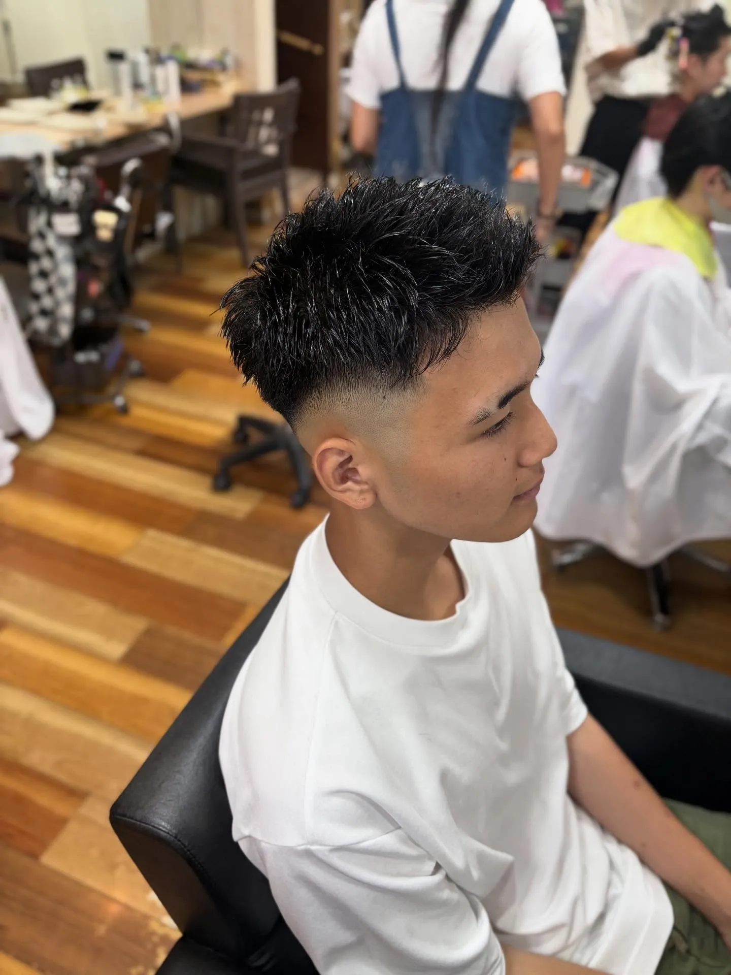 スキンフェード　アップバング