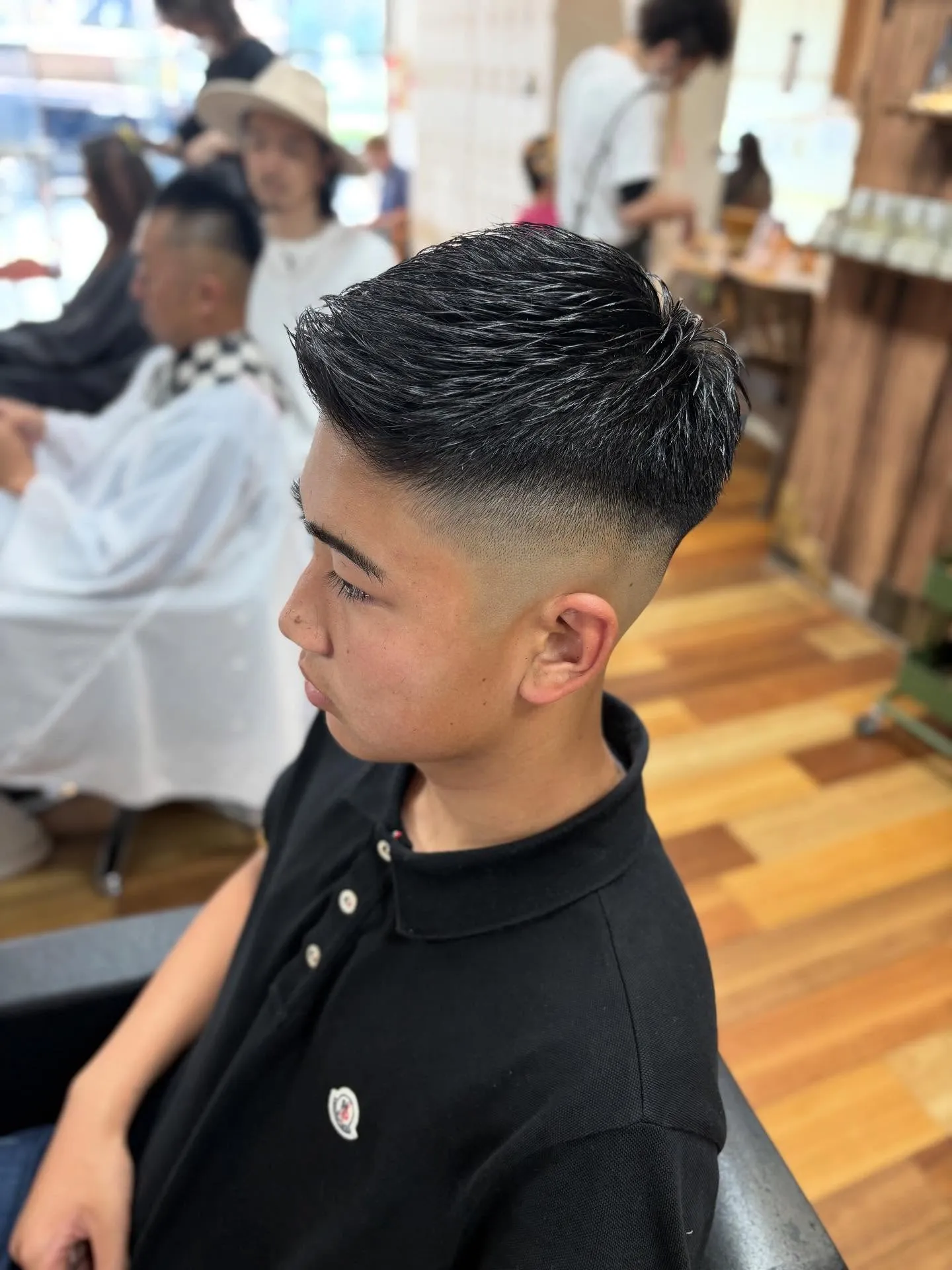 スキンフェード　アップバング